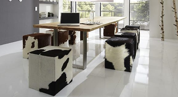 Niehoff Hocker